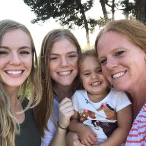 Meet your Posher, Robyn